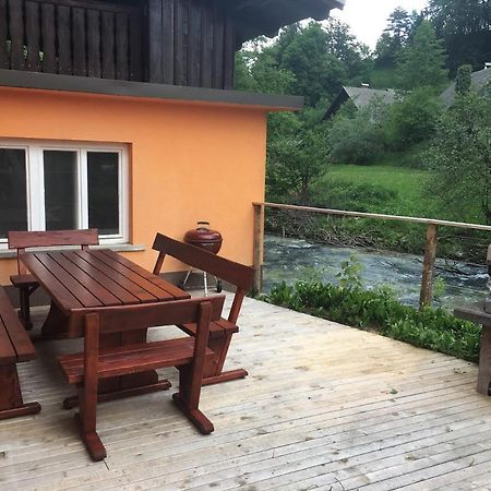 Вилла House By The River Згорнье-Горье Экстерьер фото